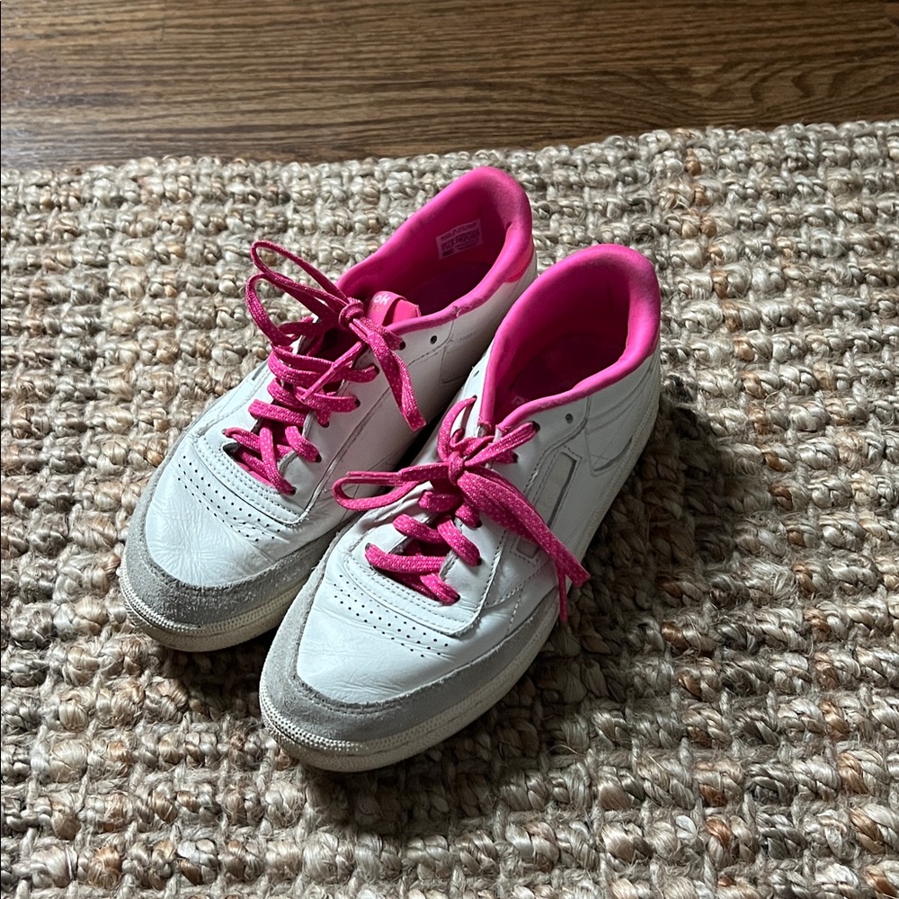 Reebok White Sneakers with Vibrant Pink Accents